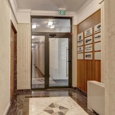 דירה Luxury One Bedroom In וארנה